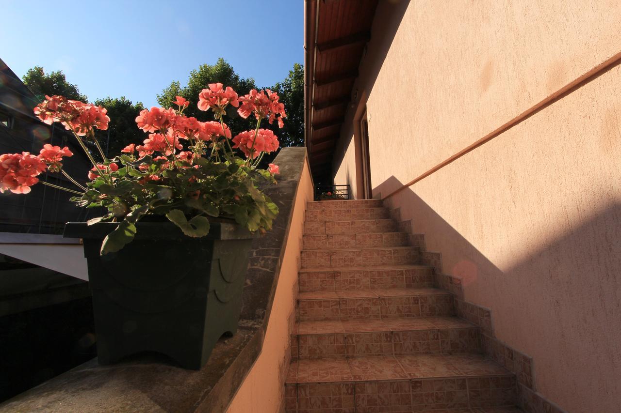 Ariel Apartmanok ชิโอฟก ภายนอก รูปภาพ